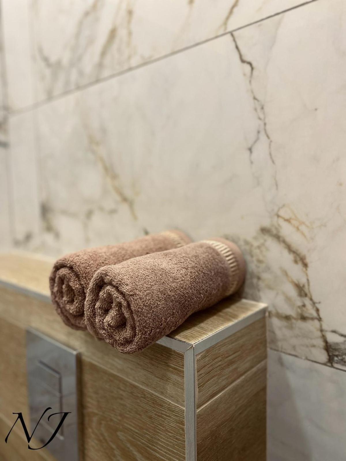 וארנה Nj Luxury Rooms And Suites מראה חיצוני תמונה