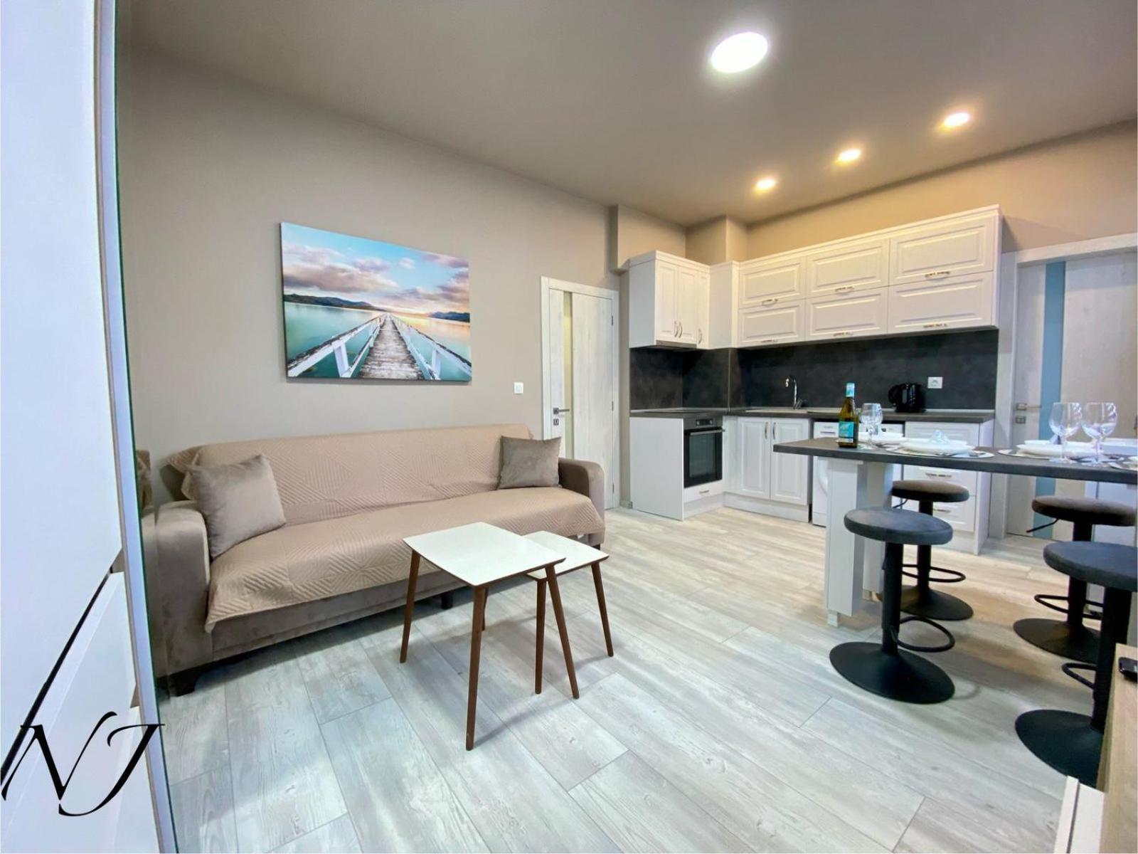 וארנה Nj Luxury Rooms And Suites מראה חיצוני תמונה